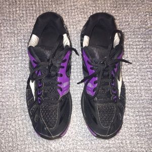 Mizuno volleyball shoes